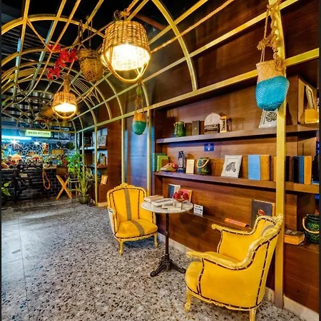 Anjeliq Downtown Boutique Hotel